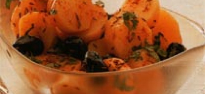 Baharatlı Patates ve Zeytin Salatası