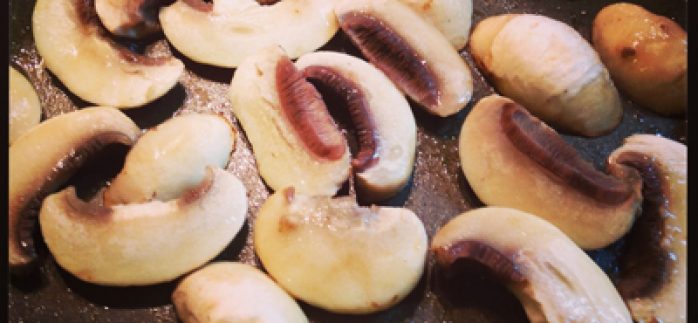 Sarımsak Soslu Sahanda Mantar Tarifi