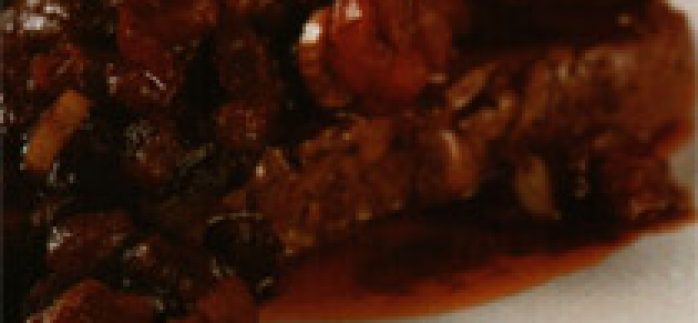 Domates ve Salsa Soslu Biftek Tarifi