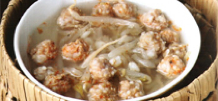 Soya Filizli Köfte Çorbası
