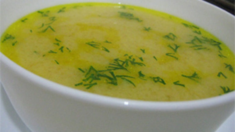 Şehriyeli Tavuk Suyu Çorbası