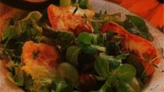 Hellimli Üzüm Salatası Tarifi