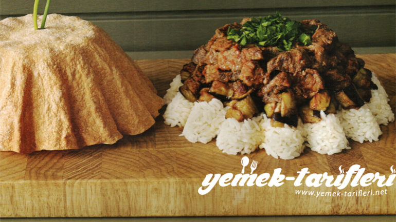 Patlıcanlı Etli Pilav Tarifi