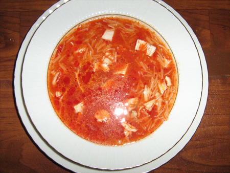 tavuklu şehriye çorbası